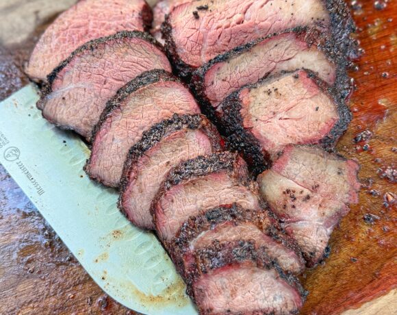 Close-up of sliced tri tip showing the interior of the meat.